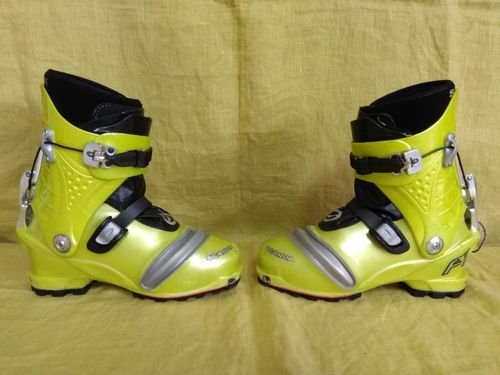 BOTAS SEGUNDA MANOSCARPA F1  Nº 26,5
